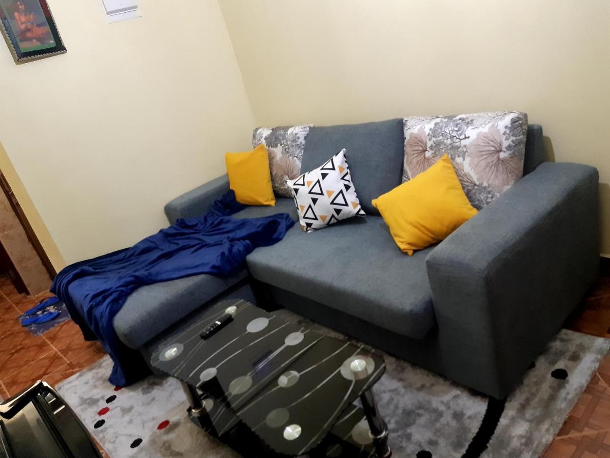 Rubi Apartment Найваша Екстериор снимка